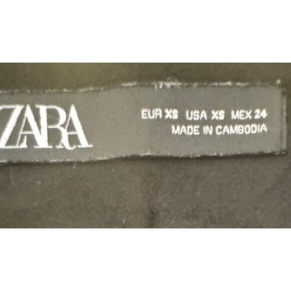 2/$30 ZARA XS Black Skort With Tortoise Ring Detail Polyester & Elastane - Picture 5 of 12